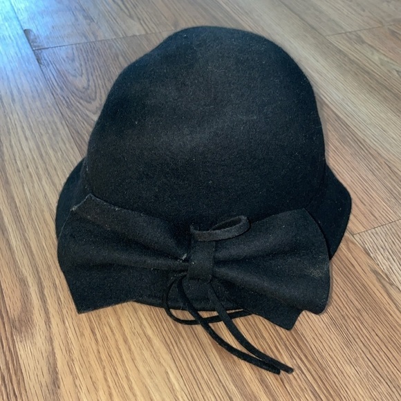 100% Wool Winter Hat - Picture 2 of 3